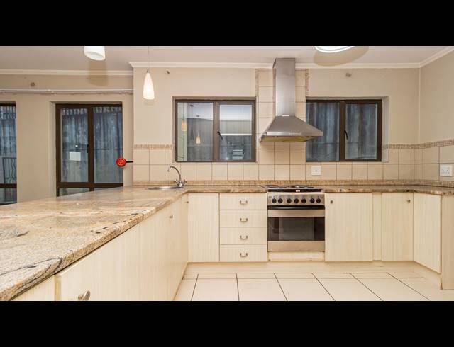 4 BEDROOM DUPLEX FOR SALE IN ALLEN'S NEK